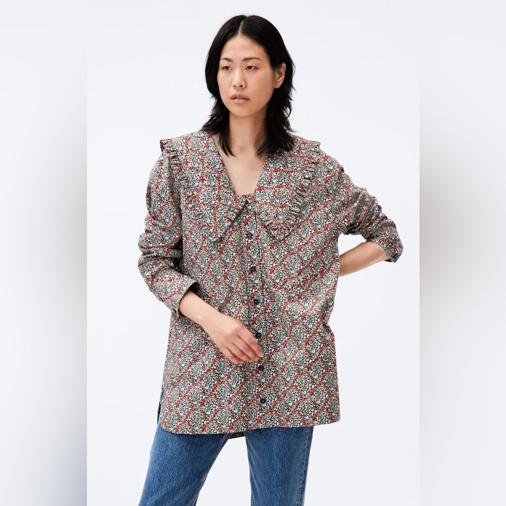 GANNI N without tags
Printed Cotton Poplin V-neck Frill Collar Wide Shirt 
EU 38